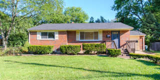 White Oak - Charming 3bed ranch w fenced yard and garage Gallery 1