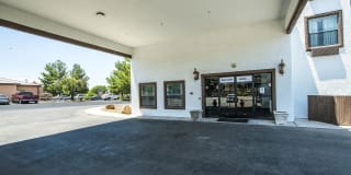 The Vistas Gallery 44