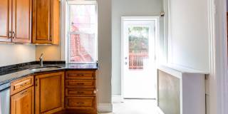 Classic 3 Bedroom Rowhome in Columbia Heights Gallery 26