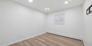 2 Grove Street Gallery 7
