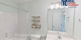 Spacious 3-Story Townhome in the Heart of Carolina Beach — Backs to State Park Gallery 23