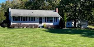 WELCOME TO COUNTRY LIVING IN SOUTH STAFFORD! Gallery 1