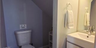 5045 Spencer Street Gallery 7