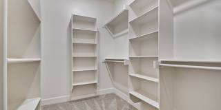506 W Persimmon St Gallery 7