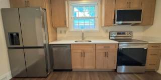 Renovated home, central air, stainless appliances, Radnor SD, Walk to Villanova, small dogs ok...this is a must see! Gallery 3