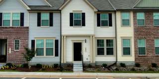 3 Bedroom, 2.5 Bathroom Townhome with Office! 3 Bedroom, 2.5 Bathroom Townhome with Office! Gallery 1