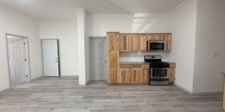 124 WINFIELD AVE Gallery 13