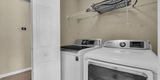 Charming 3-Bed Townhome in Prime Richmond Hill Location! Gallery 37