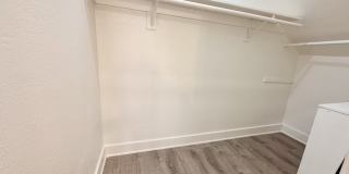 1511 1/2 North Hoover Street Gallery 3