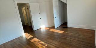 Spacious Home Near U-M | Large Bedrooms, Porches & In-Unit Laundry Spacious Home Near U-M | Large Bedrooms, Porches & In-Unit Laundry Gallery 21