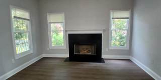 Amazing 3 Bedroom 2.5 Bath! Intown Living at a Price Below Market Off Street Parking Amazing 3 Bedroom 2.5 Bath! Intown Living at a Price Below Market Off Street Parking Gallery 8