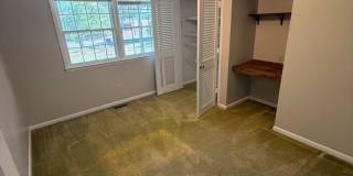 Spacious 4 Bedroom Home with Bonus Room & Large Fenced Backyard Gallery 20