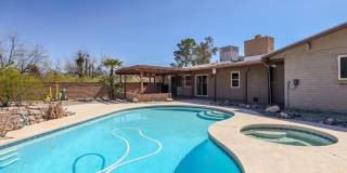 ​ Stunning Mountain-View Home with PRIVATE POOL & ALL UTILITIES INCLUDED!!! Gallery 1