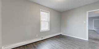 109 Grove Street Gallery 21