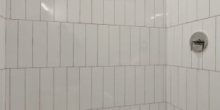 Hamburg Street Gallery 17