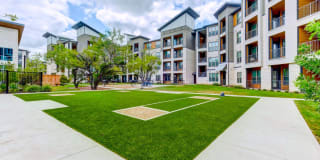 OXLY Apartments Gallery 10