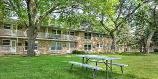 Newly Remodeled 2 Bedroom + den near Hilldale Mall Gallery 5