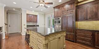 1701 WALNUT AVENUE Gallery 31