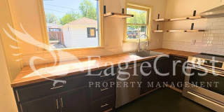 Charming 2 Bed, 2 Bath Home with Updated Kitchen & Outdoor Living Space Charming 2 Bed, 2 Bath Home with Updated Kitchen & Outdoor Living Space Gallery 20