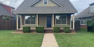 Craftsman style 3 bedroom 2 bath Home - Avail NOW! Gallery 3