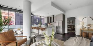 640 North Wells Gallery 10