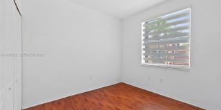 2302 NW 161st Ter Gallery 25