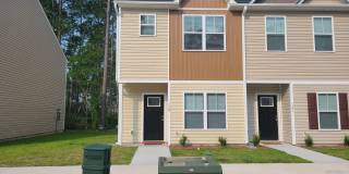 End unit 2 bedroom 2.5 bath townhome - Holly Ridge Gallery 1