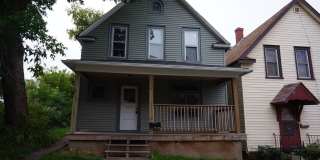 AVAILABLE AUG 1ST- 3 Bedroom 1 Bath House Gallery 1