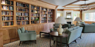 Seasonal/short term 3/2 renovated Ritz Carlton beauty with long water views Gallery 55