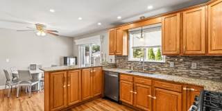 7 Linden Avenue Gallery 14