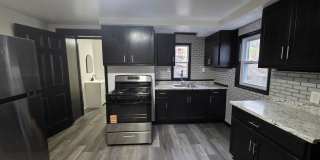 Newly Updated 2 bedroom 1 Bath House for rent! Gallery 1