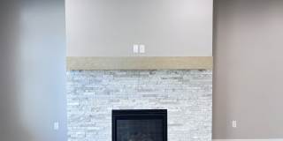 MOVE-IN SPECIAL! Gallery 13