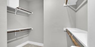 1511 E Sandalwood Ln Gallery 36