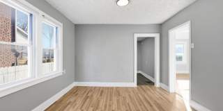 1452 Summit Street Gallery 5