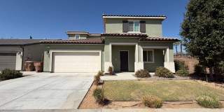 Beautiful home in City of the Hills Gallery 1