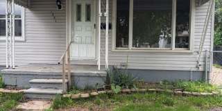 2 bedroom house Ranch with basement and garage Gallery 1