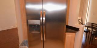 Meridian - Top-Floor 1 Bedroom | 1 Bath with City Views Gallery 9