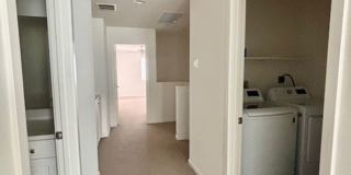Welcome home to this beautiful Murrieta Town Home! Gallery 22