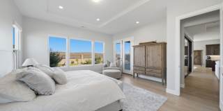 4 Bedroom Home with Gorgeous Views Gallery 21