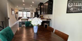 214 South Newkirk Street Gallery 18