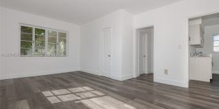 8340 Crespi Blvd Gallery 1