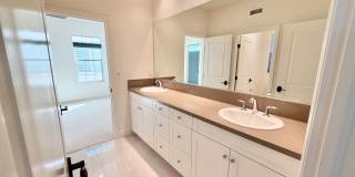 Gorgeous 4 bed 3 bath in the desired Portola Springs Gallery 34