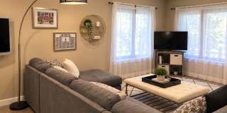 Spacious 5 Bedroom Condo Gallery 1