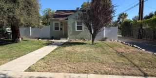 Charming Updated 2 Bedroom Home in a Desirable Redlands Neighborhood Charming Updated 2 Bedroom Home in a Desirable Redlands Neighborhood Gallery 1