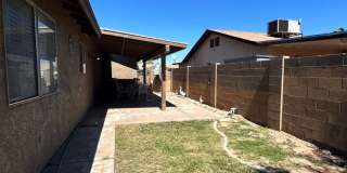 Charming 3-Bedroom Home with Wood Flooring and Large Yard in Yuma Gallery 27