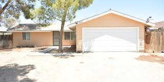 Charming 3-bedroom, 2-bathroom home located in California City, CA! Gallery 1
