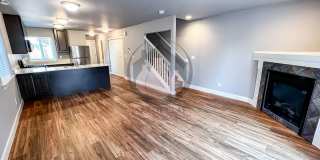 Charming Newer Construction Townhome- Gallery 14