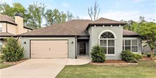 Beautiful Home in Tivoli Gallery 1