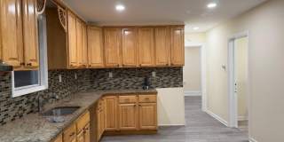 208 E 16Th St 208 E 16Th St Gallery 1