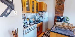 Renovated East Rock Loft – 1BR with Soaring Ceilings, Steps to Yale SOM Gallery 4